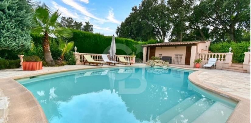 Domaine Des Tuilieres Avec Piscine Villa Vallauris Exterior photo